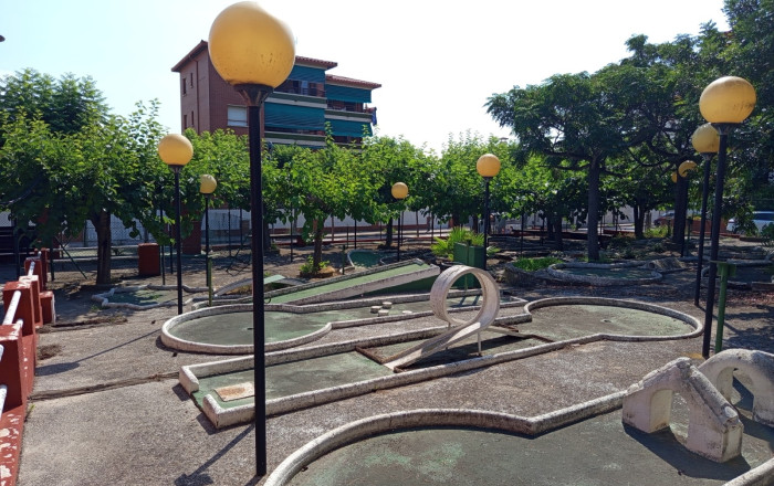 Venta - Naves y solares -
Roda de Barà