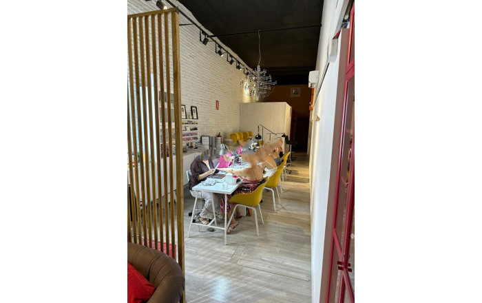 Traspaso - Peluquerias y Estetica -
Barcelona - La Nova Esquerra De L´ Eixample