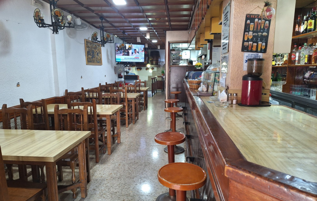 Traspaso - Bar Restaurante -
Barcelona - Les corts