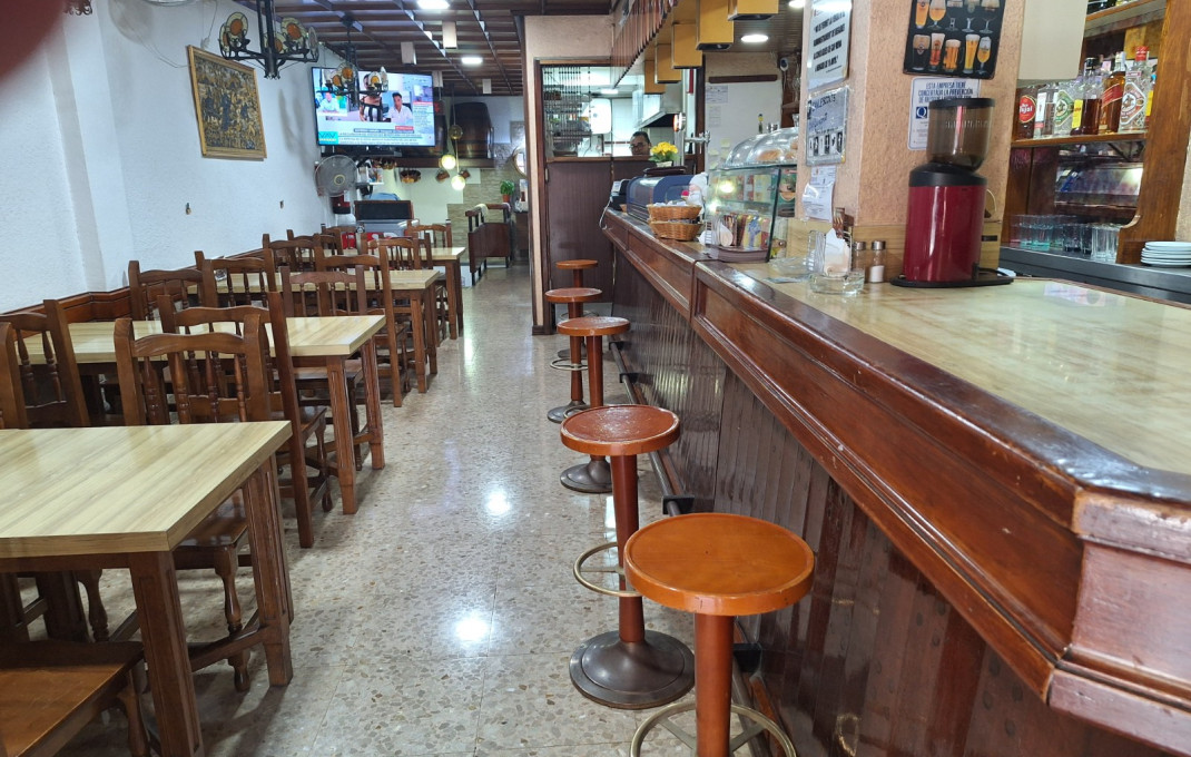 Traspaso - Bar Restaurante -
Barcelona - Les corts