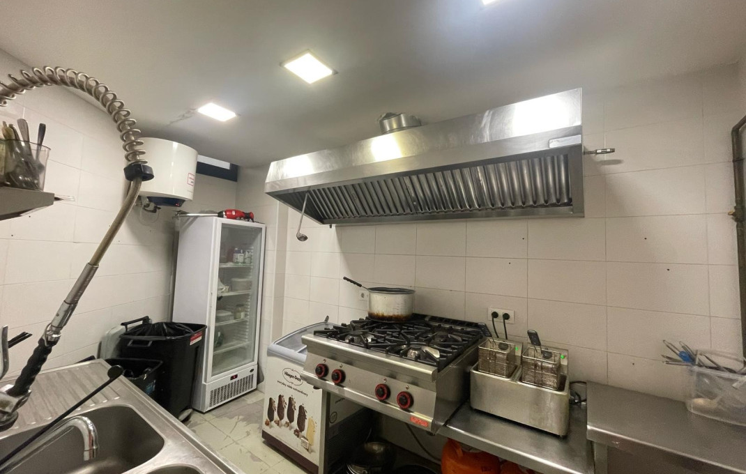 Traspaso - Take Away -
Barcelona - Sarria-Sant Gervasi