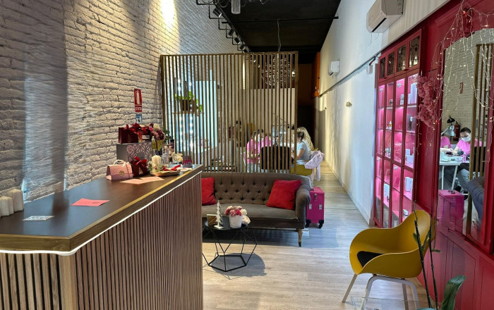 Traspaso - Peluquerias y Estetica -
Barcelona - La Nova Esquerra De L´ Eixample