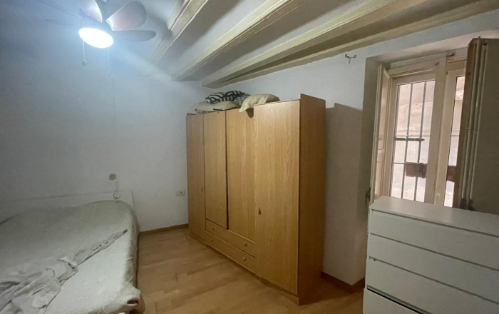 Sale - Piso -
Barcelona - Ciutat Vella