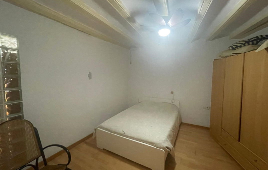 Sale - Piso -
Barcelona - Ciutat Vella