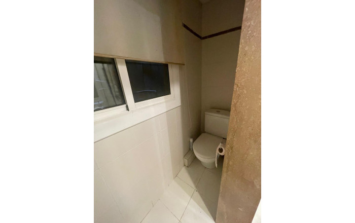 Sale - Piso -
Barcelona - Ciutat Vella