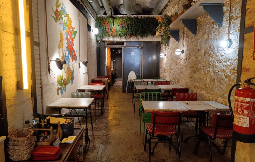 Traspaso - Bar Restaurante -
Barcelona - Sant Antoni