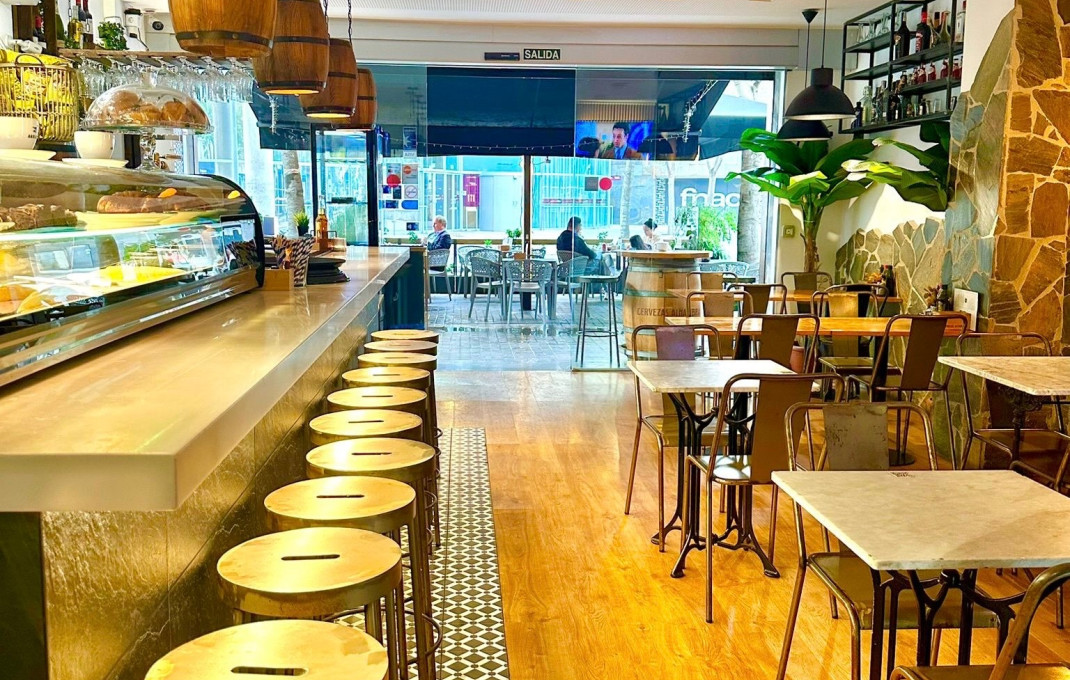 Traspaso - Licencia C2 -
Barcelona - Les corts