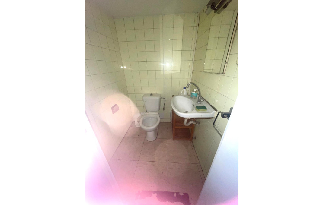 Alquiler - Local comercial -
Barcelona - Gràcia