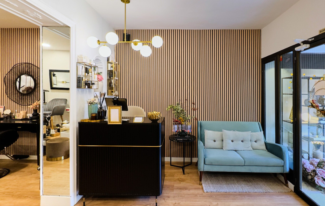 Traspaso - Peluquerias y Estetica -
Barcelona - Sarriá - Francesc Macia