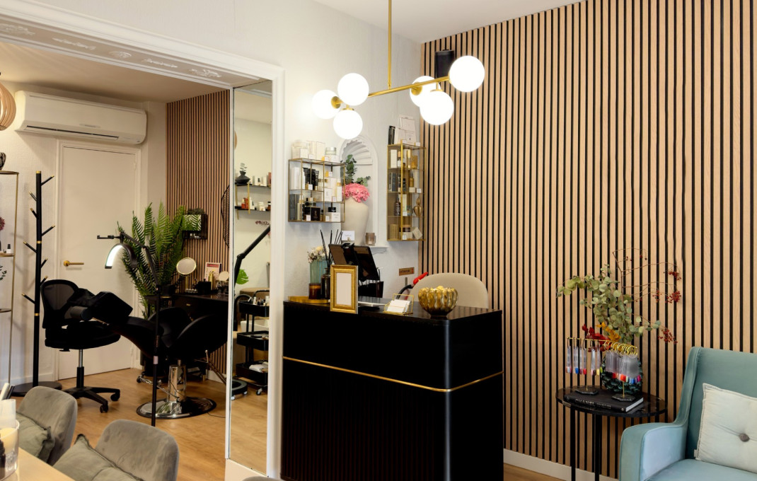 Traspaso - Peluquerias y Estetica -
Barcelona - Sarriá - Francesc Macia