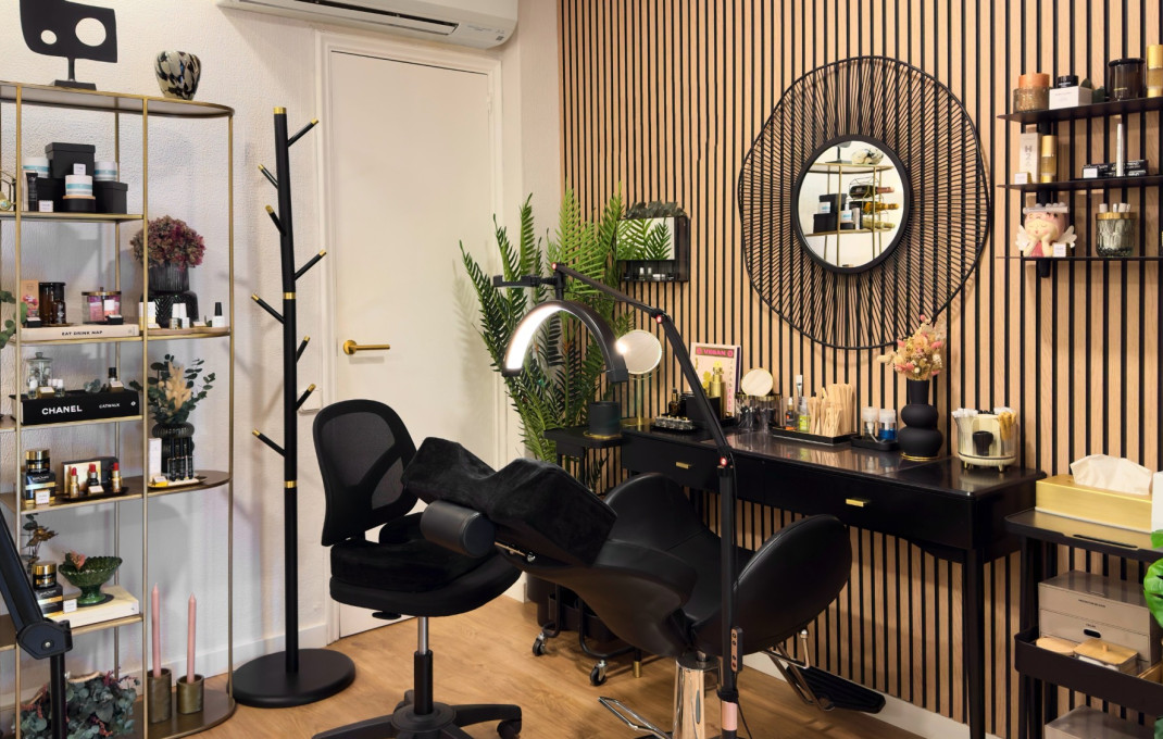 Traspaso - Peluquerias y Estetica -
Barcelona - Sarriá - Francesc Macia