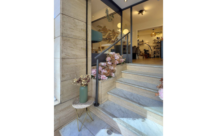 Traspaso - Peluquerias y Estetica -
Barcelona - Sarriá - Francesc Macia