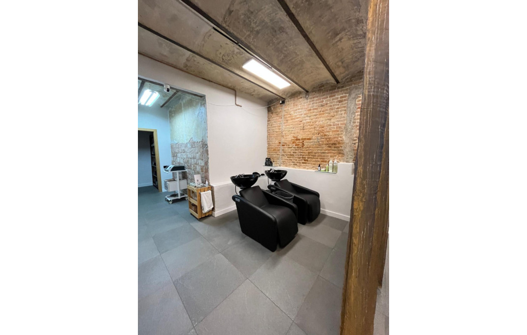 Rental - Local comercial -
Barcelona - Eixample