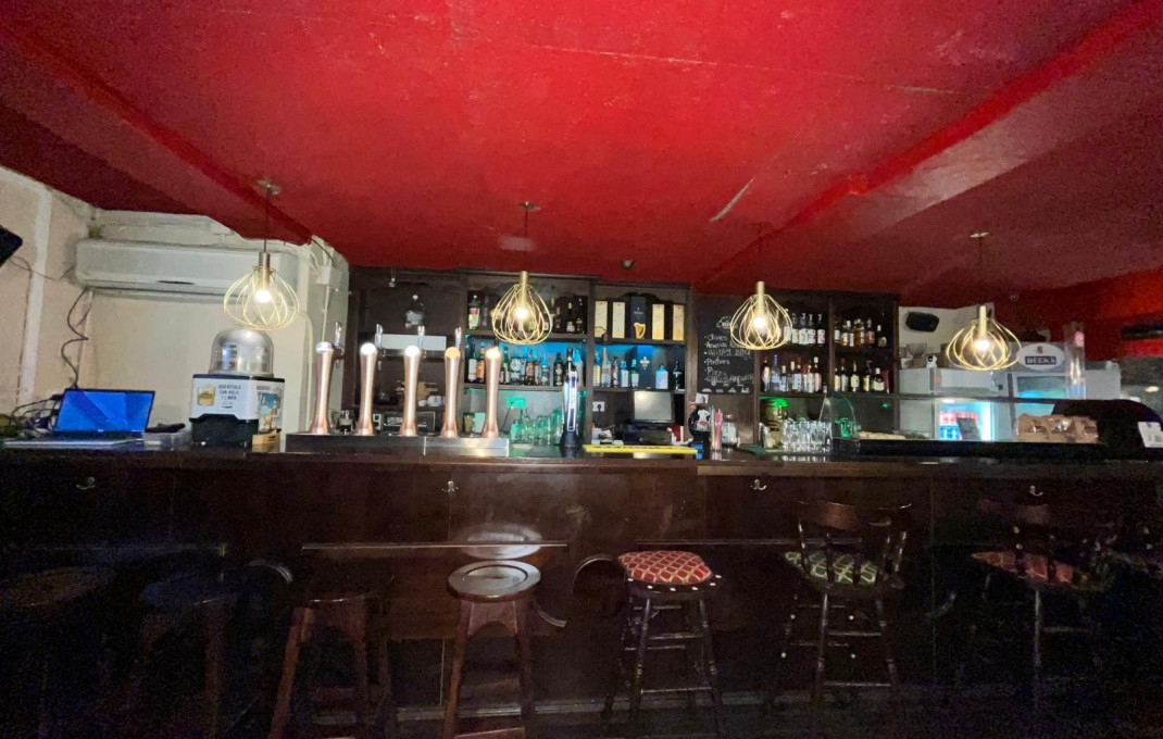 Transfert - Bar- C1 -
Barcelona - Eixample Izquierdo Alto