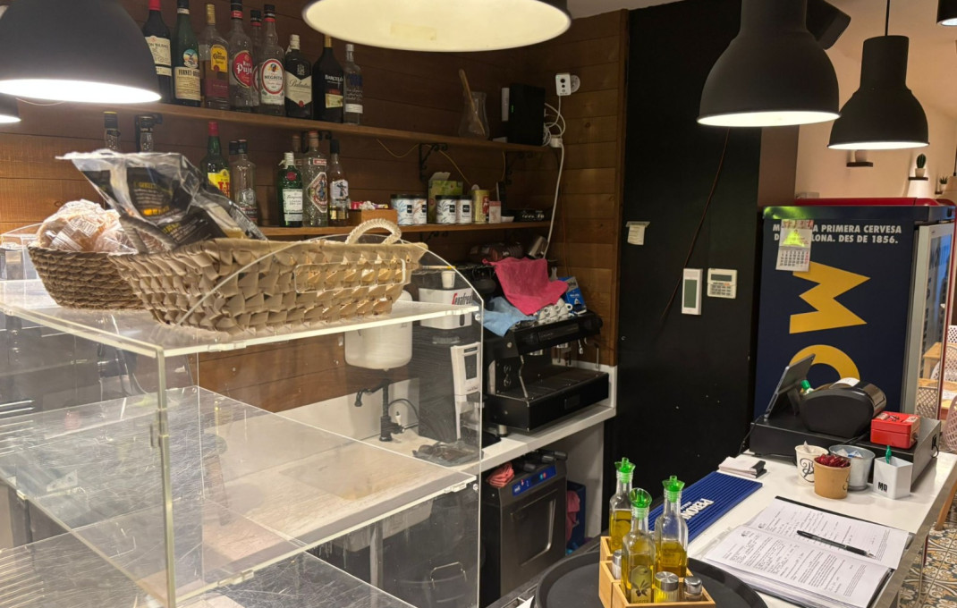 Transfert - Bar- C1 -
Barcelona - Poblenou