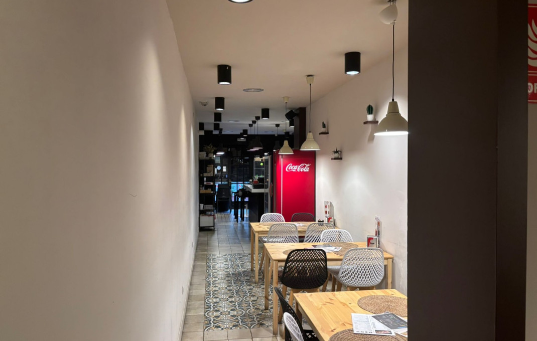Transfert - Bar- C1 -
Barcelona - Poblenou