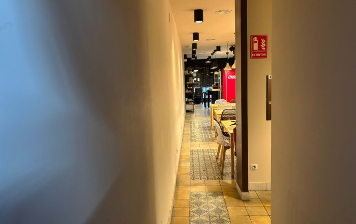 Transfert - Bar- C1 -
Barcelona - Poblenou