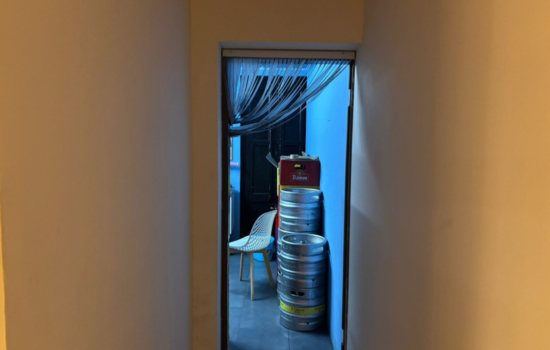 Transfert - Bar- C1 -
Barcelona - Poblenou