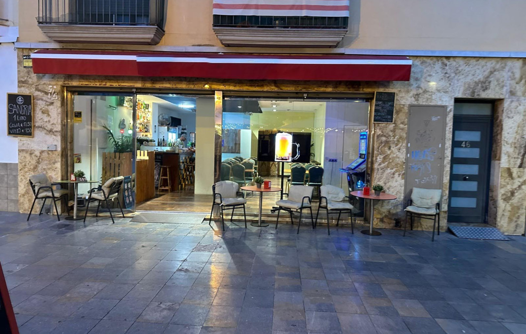 Traspaso - Bar-Cafeteria -
Lloret de Mar