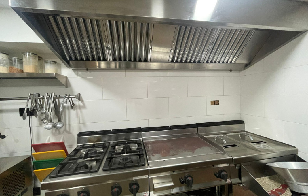 Traspaso - Bar Restaurante -
Barcelona - Eixample