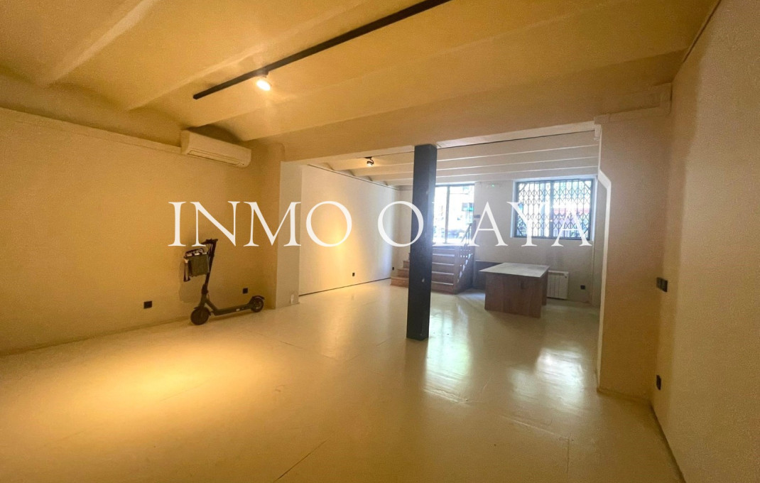 Venta - Local comercial -
Barcelona - Eixample Derecho