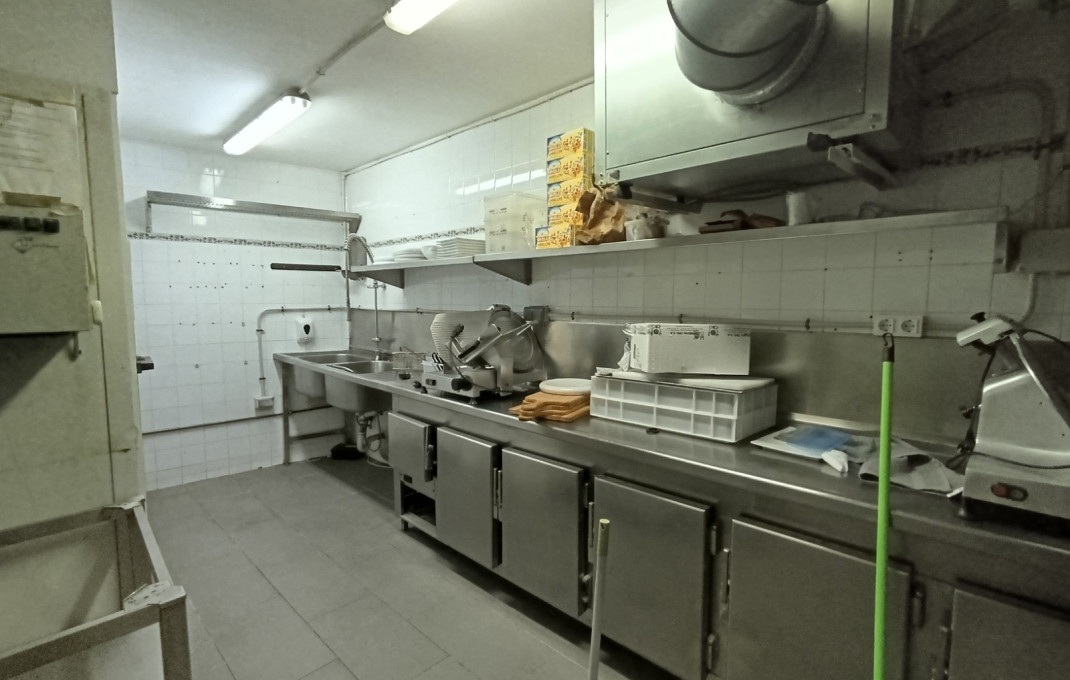 Transfer - Restaurant -
Barcelona - Sant Gervaci