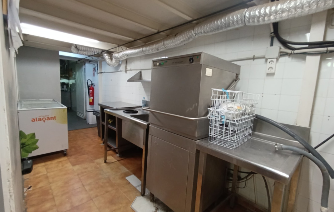 Transfer - Restaurant -
Barcelona - Sant Gervaci