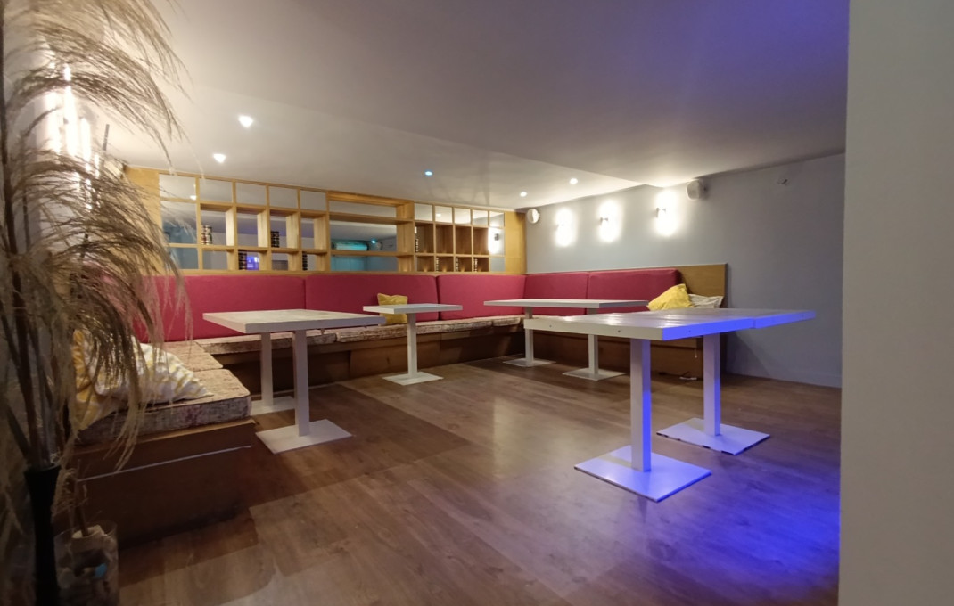 Transfer - Restaurant -
Barcelona - Sant Gervaci