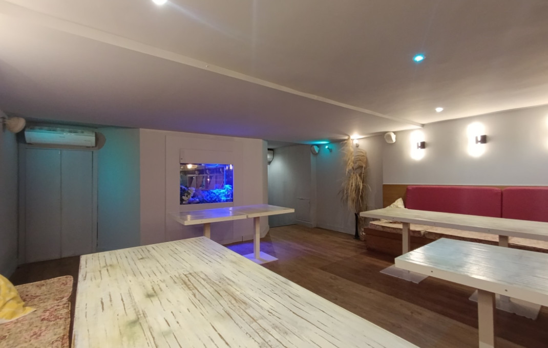 Transfer - Restaurant -
Barcelona - Sant Gervaci