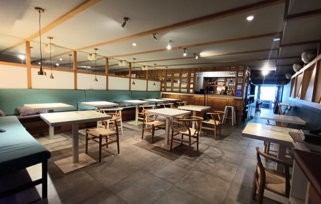 Transfer - Restaurant -
Barcelona - Sant Gervaci