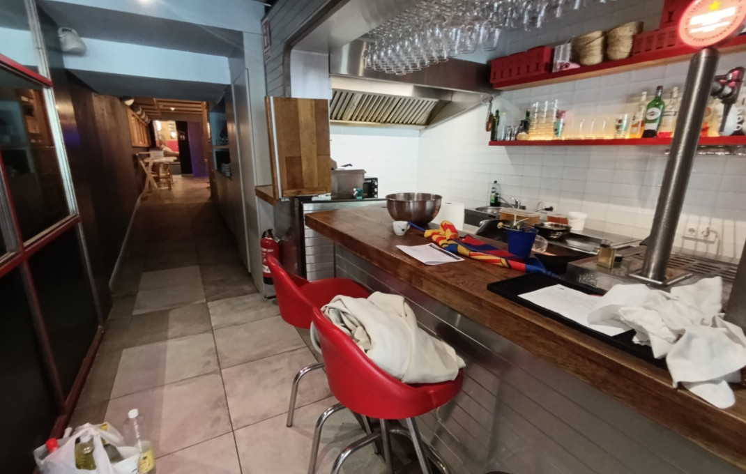 Transfer - Restaurant -
Barcelona - Sant Gervaci