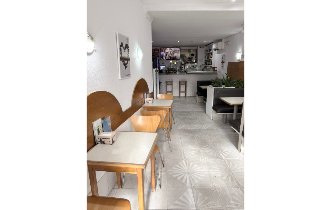 Transfert - Bar-Cafeteria -
Roses