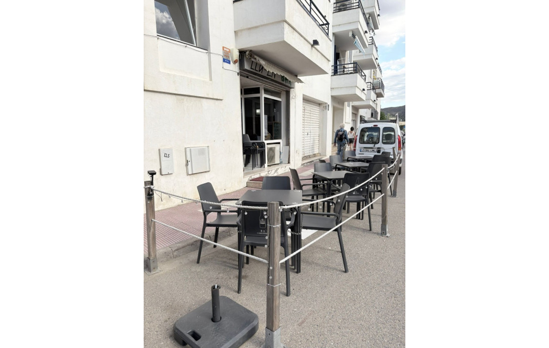 Transfert - Bar-Cafeteria -
Roses