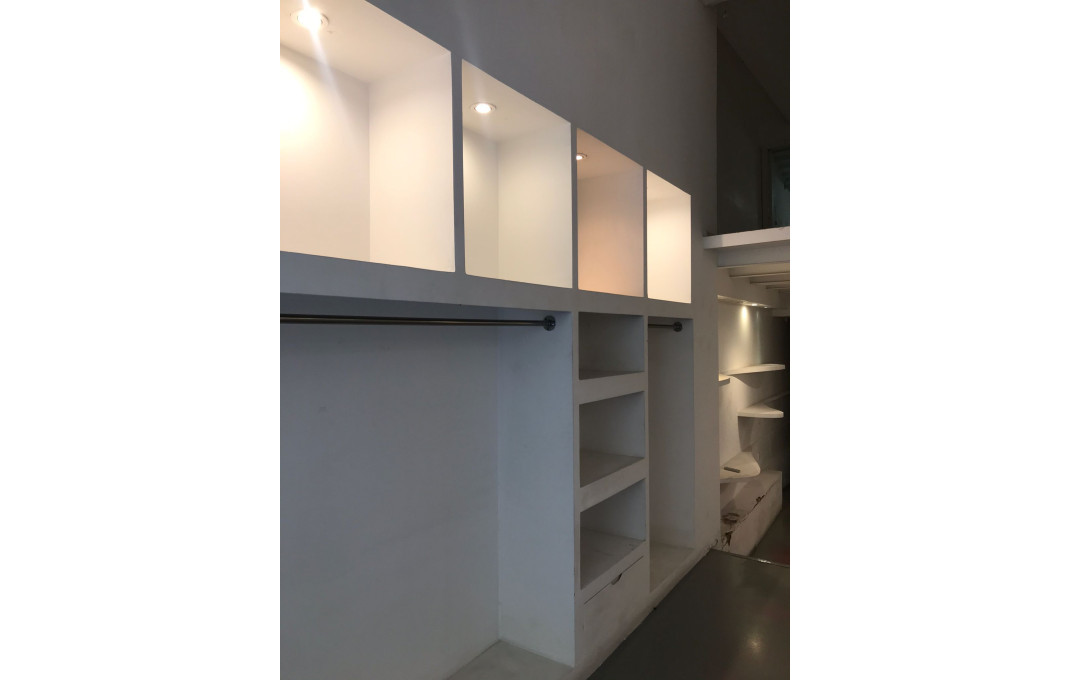 Revente - Local comercial -
Barcelona - Gótico