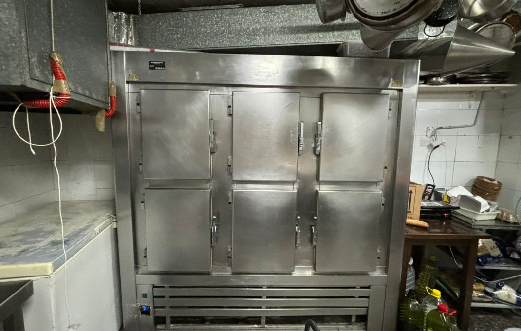 Traspaso - Bar Restaurante -
Barcelona - Les corts