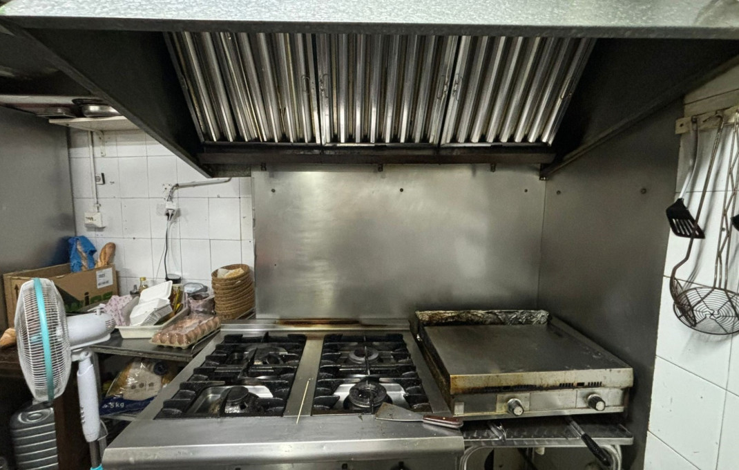 Traspaso - Bar Restaurante -
Barcelona - Les corts