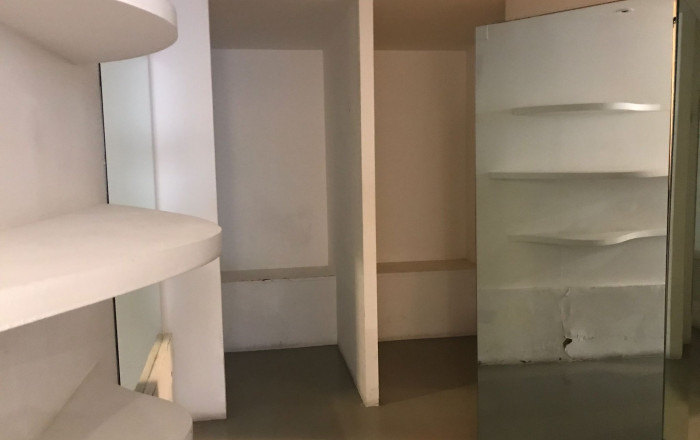 Revente - Local comercial -
Barcelona - Gótico