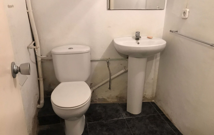 Revente - Local comercial -
Barcelona - Gótico