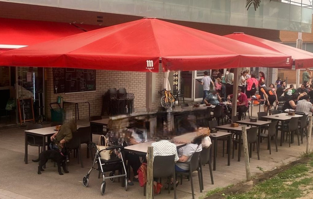 Traspaso - Bar Restaurante -
Barcelona - Nou Barris