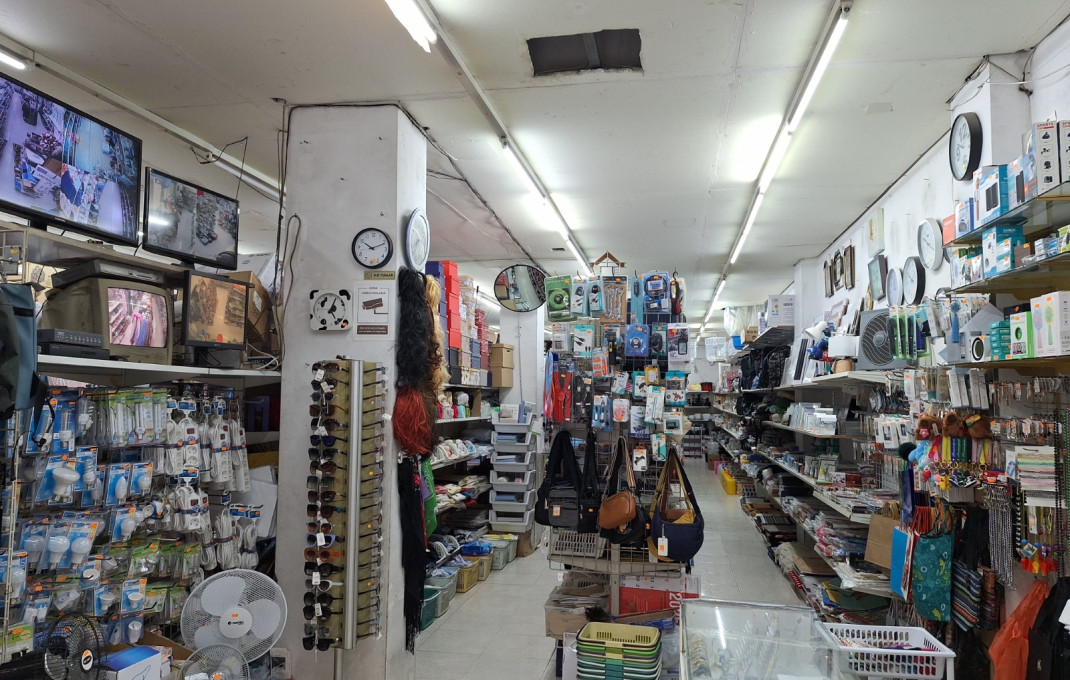 Transfer - Tiendas -
Barcelona - Poble Sec-montjuïc