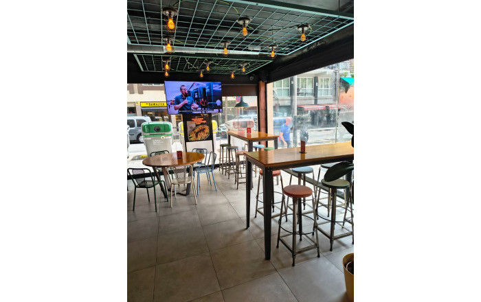 Transfer - Restaurant -
Barcelona - Les corts