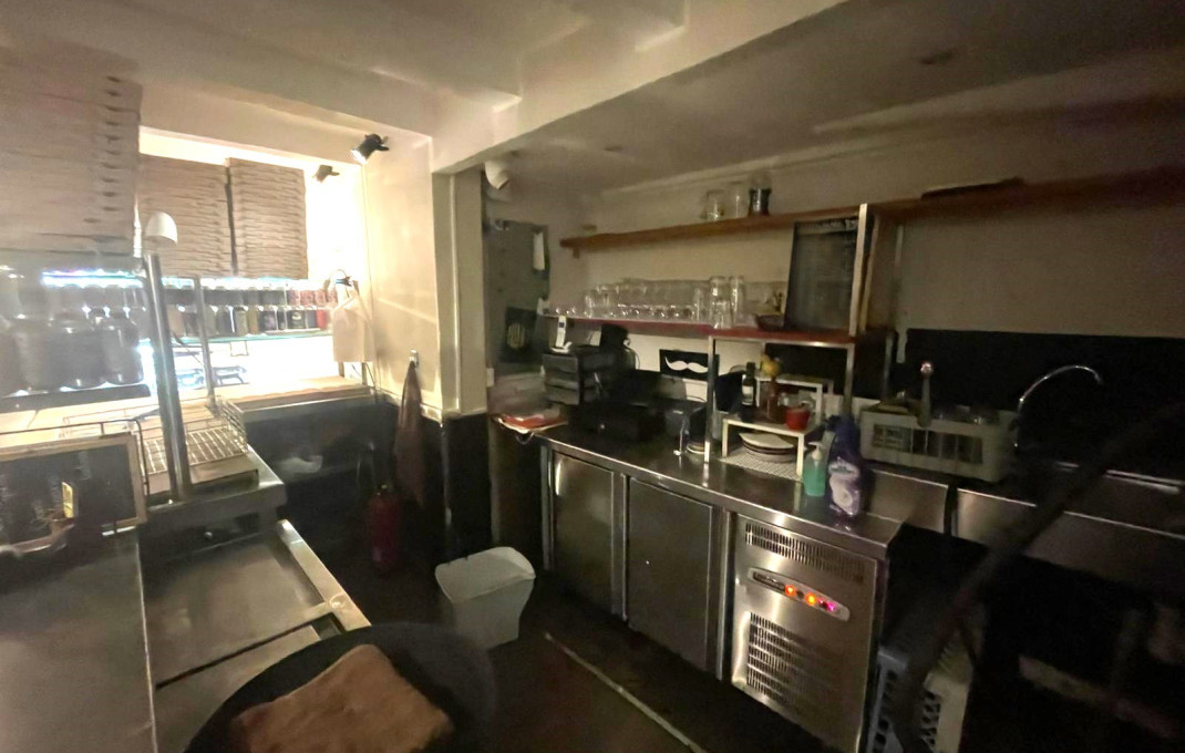 Traspaso - Bar Restaurante -
Barcelona - Gràcia