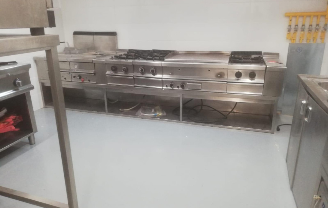 Traspaso - Cocina industrial -
Terrassa