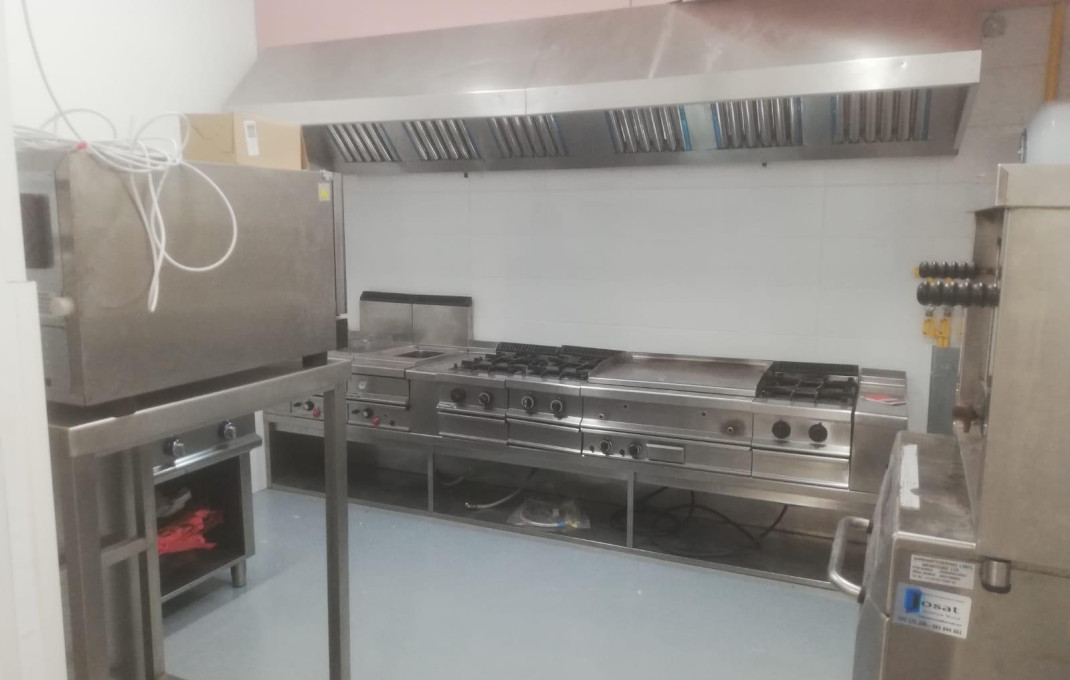 Traspaso - Cocina industrial -
Terrassa