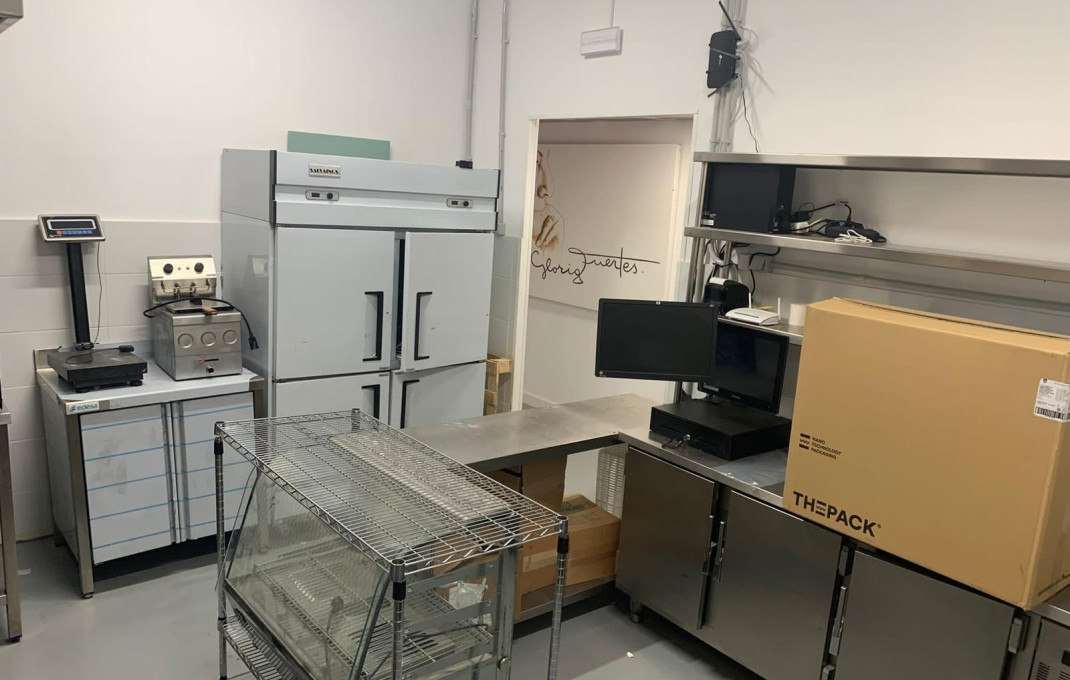 Traspaso - Cocina industrial -
Terrassa