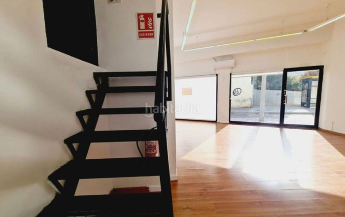 Alquiler - Local comercial -
Cerdanyola