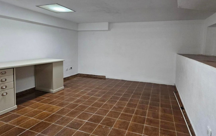 Alquiler - Local comercial -
Cerdanyola