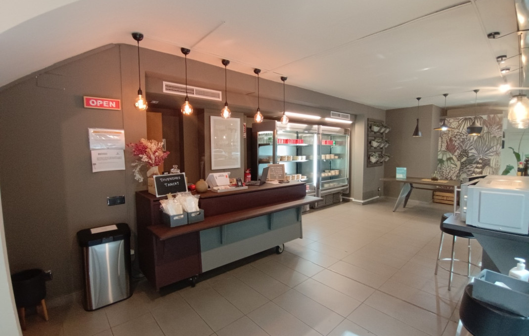 Traspaso - Take Away -
Barcelona - Sant Martí