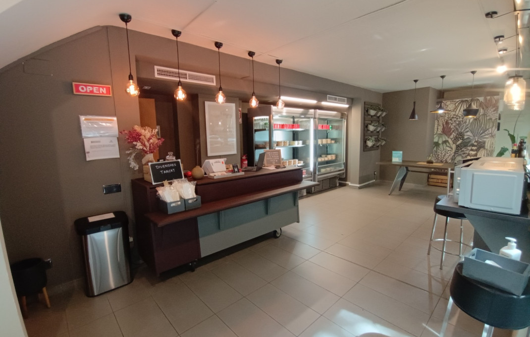 Traspaso - Take Away -
Barcelona - Sant Martí