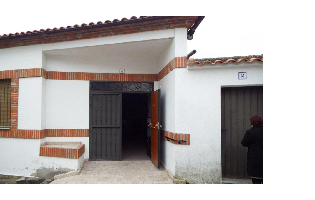 Venta - Edificio -
Toledo - Parrillas